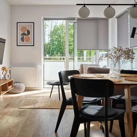 Milo Wakacyjna - Pet Friendly & Free Parking Apartment Mielno